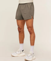 RUNNING ELITE 5" SHORT - Camo Brown