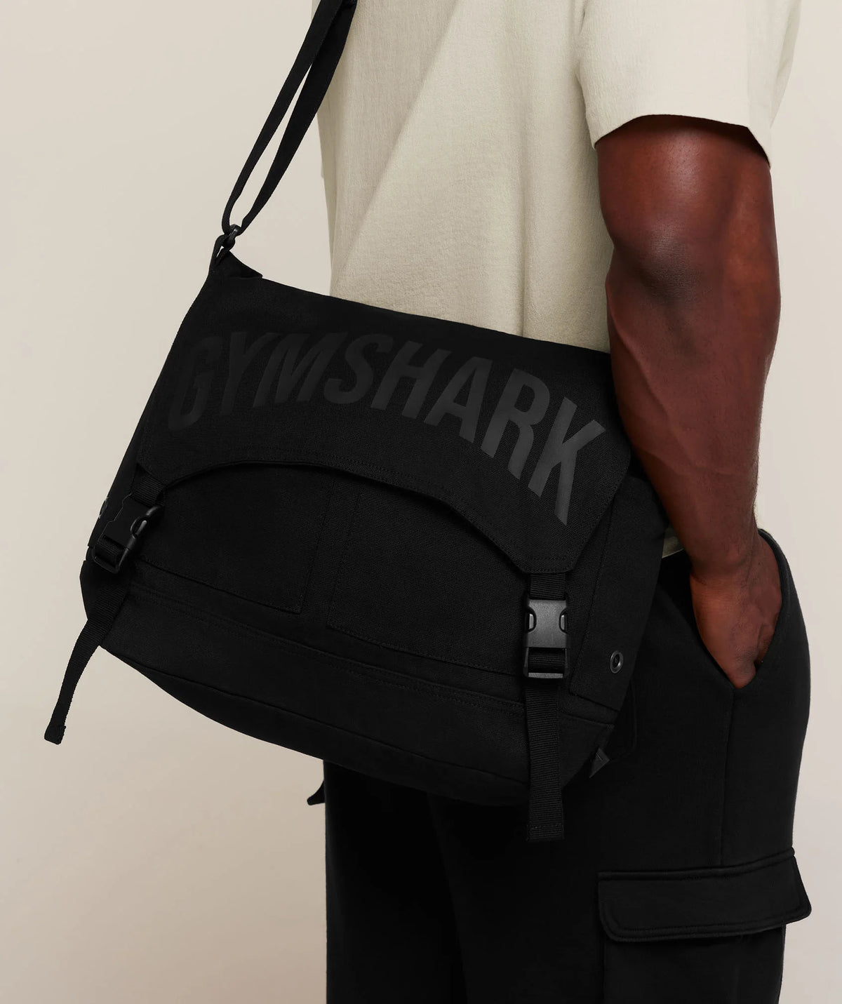 POWER SATCHEL - Black