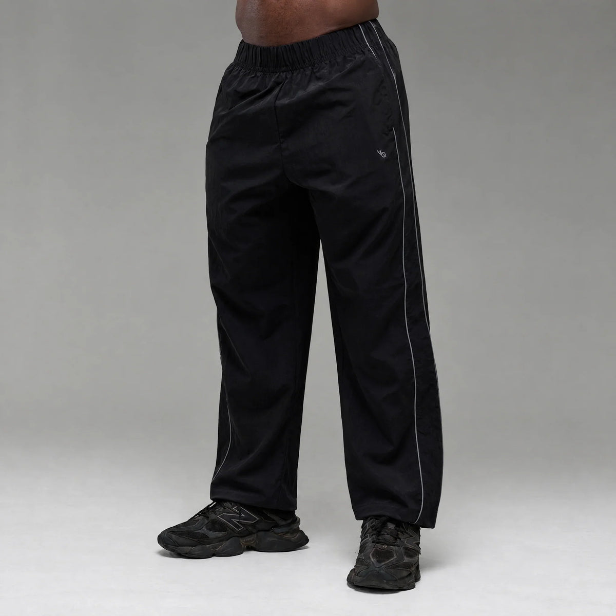 REFLECTIVE BLACK OVERSIZED TRACK PANTS